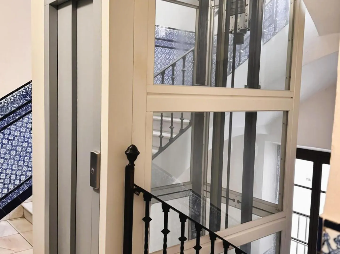B Elegant & Central Apartment With Unique Views 세비야 0*,  스페인
